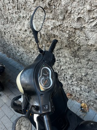 SYM Symphony Scooter para arreglar