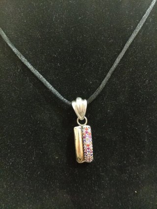 Colgante plata y piedras multicolor