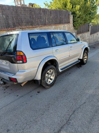 Mitsubishi Montero 2002