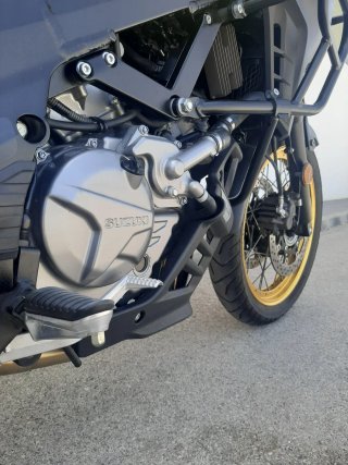 SUZUKI VSTROM 650 XT ADVENTURE ● IMPECABLE ● EXTRA