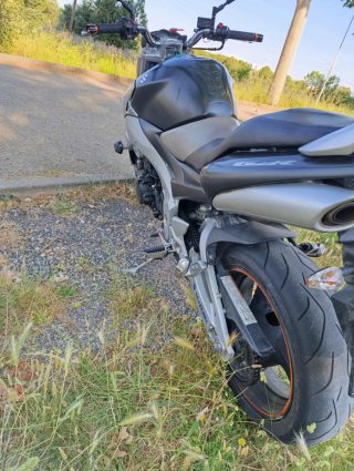 Suzuki GSR 600 Naked