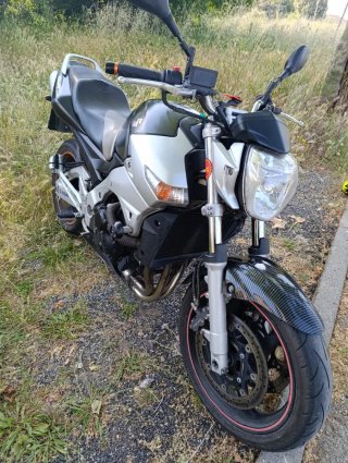 Suzuki GSR 600 Naked