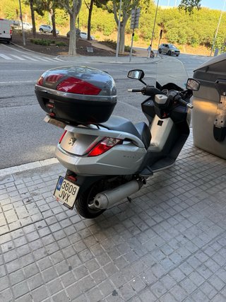 Peugeot Satelis 125 Plata