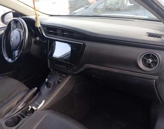 Toyota 470254 puerta tras izq auris hybrid active