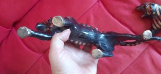 Figuras de Tigres Egipcios Dorados