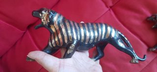 Figuras de Tigres Egipcios Dorados