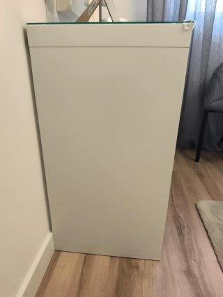 Tocador Malm con espejo y luces