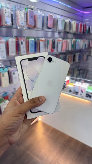 iPhone 17e blanco