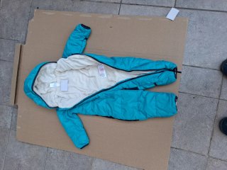 Buzo nieve acolchado 18m 77-83cm de color azul