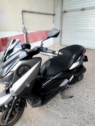 Yamaha X-MAX 250 Impecable, Akrapovič y LED
