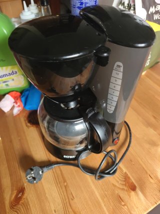 Cafetera eléctrica negra