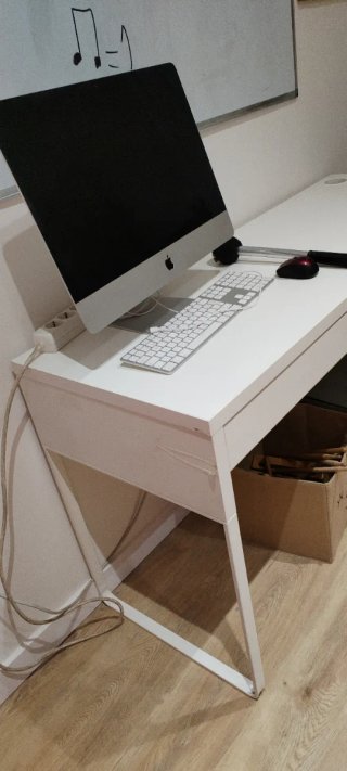 5 Escritorios IKEA MICKE blanco 142 × 50 cm
