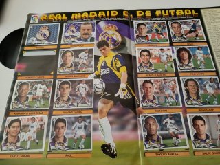 Álbum Cromos colecciones este 2000-2001