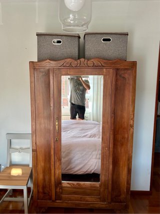 Armario antiguo madera maciza
