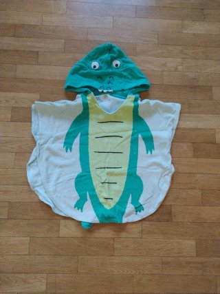Poncho bebé cocodrilo, carrefour, talla M