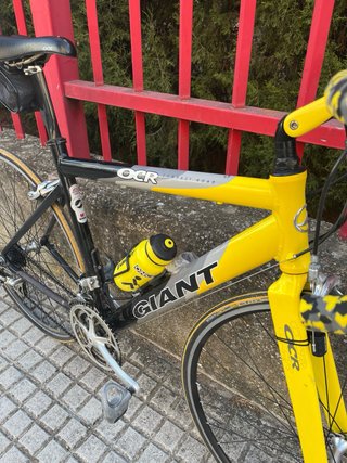Bicicleta de carretera Giant OCR Negra/Amarilla