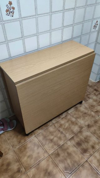 Mesa plegable cocina con ruedas y almacenaje