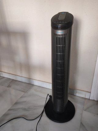 Ventilador Cecotec Torre Negro y Gris