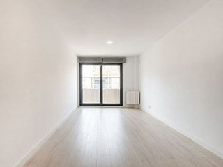 Piso en venta en San Roc - El Remei en Badalona