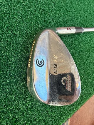 Tres wedges de golf