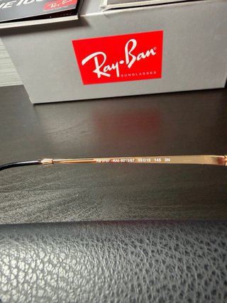 Occhiali da sole Ray-Ban Ovali Oro Nero