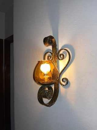 Lámpara de forja artesanal