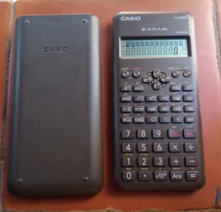 Calculadora Científica Casio fx-82MS