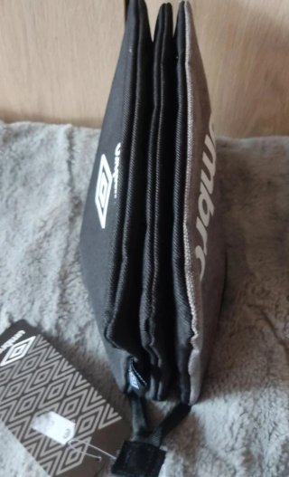 Estuche escolar Umbro gris 3 compartimientos