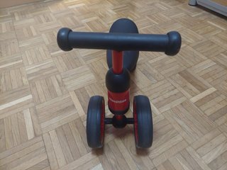 Bicicleta de aprendizaje roja