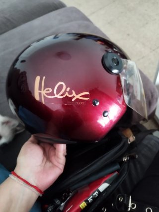 Casco de moto Helix
