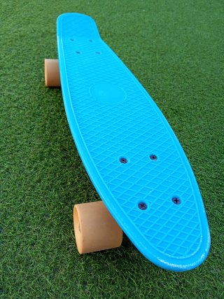 Monopatín azul