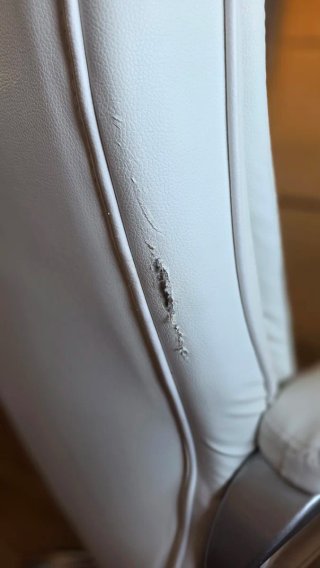 Silla de oficina blanca piel