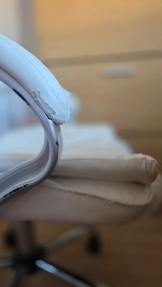 Silla de oficina blanca piel