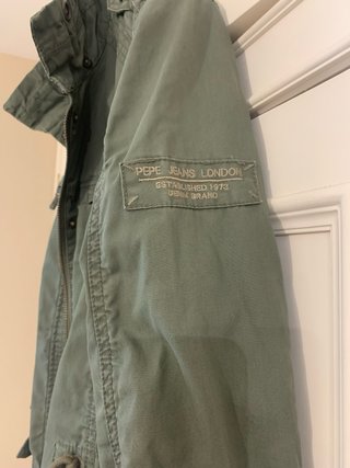Parka Pepe Jeans verde militar Talla S amplia
