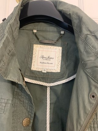 Parka Pepe Jeans verde militar Talla S amplia