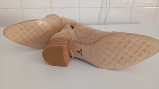 Botines de ante con calados mujer