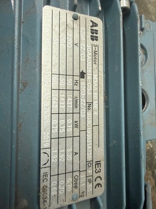 Reductor motovario con motor
