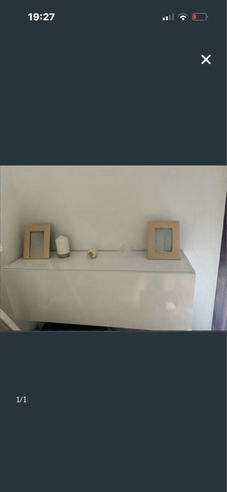 Mueble de comedor blanco