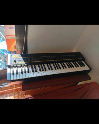 Teclado Korg