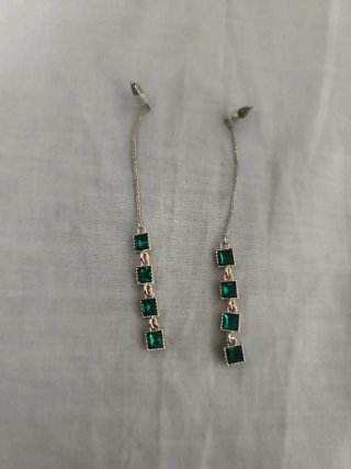 Conjunto de pulsera y pendientes