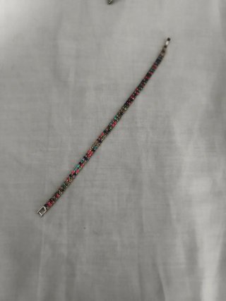 Conjunto de pulsera y pendientes