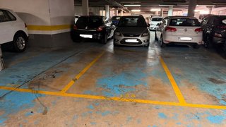 Plaza de parking en Santa Coloma de Gramenet
