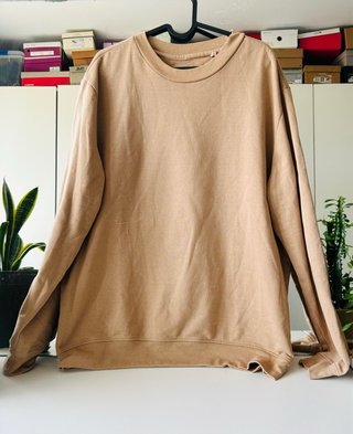 Sudadera básica de cuello redondo de Bershka