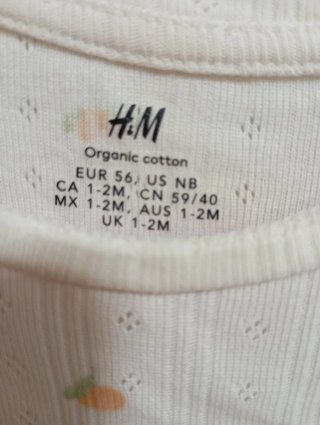 Conjunto Body bebé H&M estampado naranja