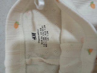 Conjunto Body bebé H&M estampado naranja