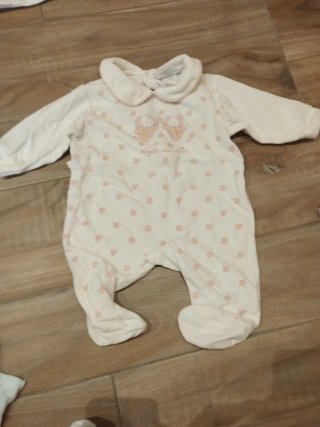 LOTE 2: Pijamas Bebé