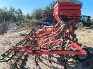 Sembradora Kverneland 5m