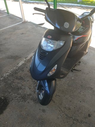Kymco Scooter 125cc Gris