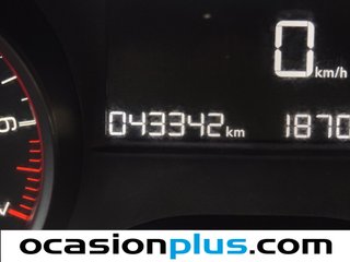 Peugeot 2008 PureTech 110 S&S Signature 81 kW (110 CV)