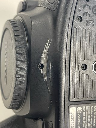 Canon EOS 5D Mark IV - 11.541 disparos
